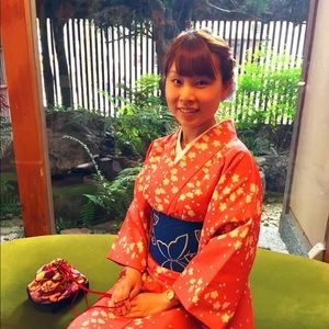 Meet your Posher, Emily